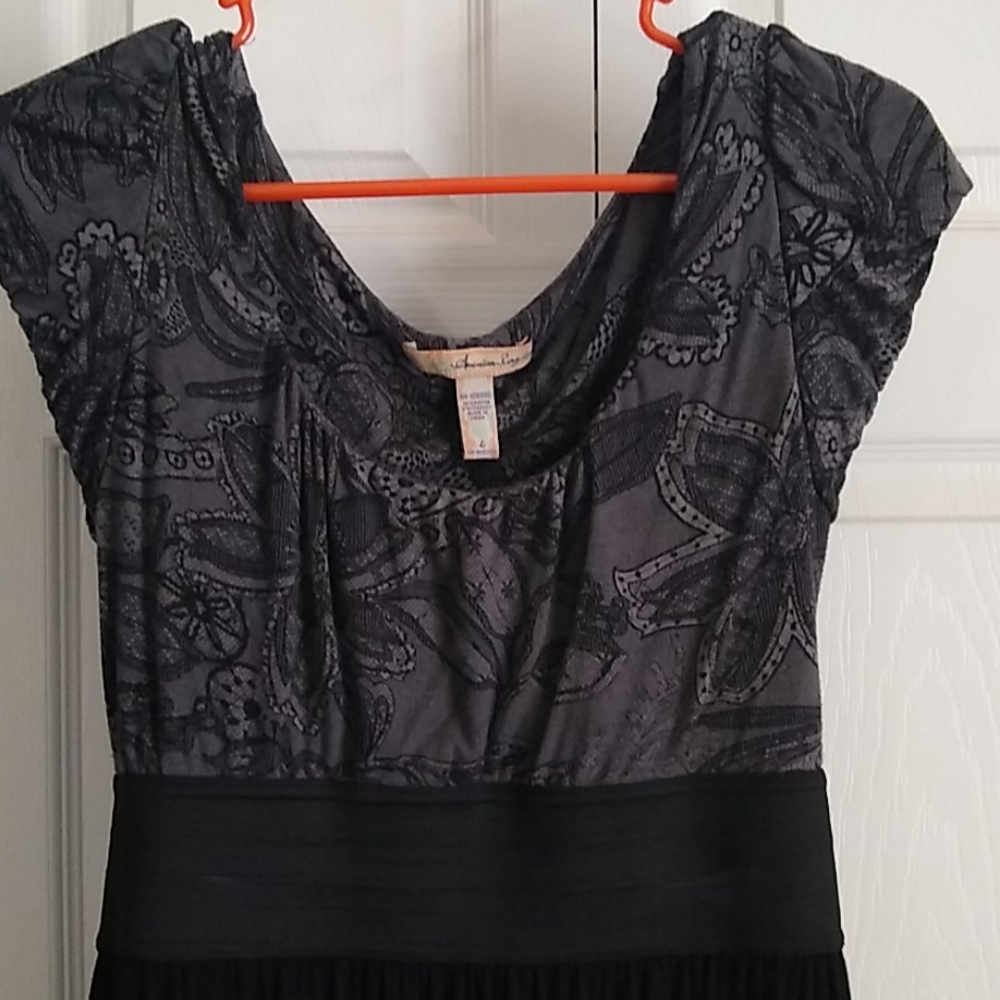 Black Dress - Picture 2 of 3